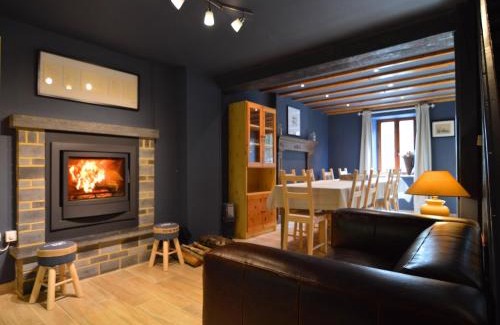 Onhaye House | Inviting Holiday Home in Fala - Family-Friendly Escape