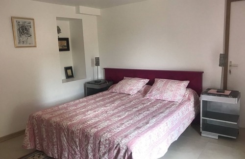 Digne-les-Bains House | Nature Retreat: Cozy Holiday Home Near Digne with Pool