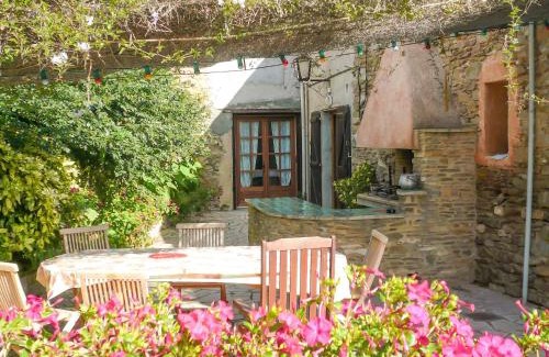 Felines-Minervois House | Relaxing Holiday Home with Pool for Family Getaways