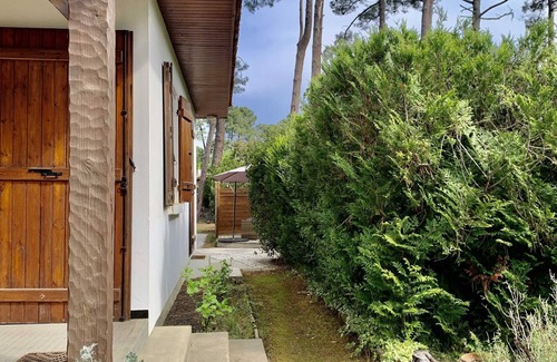 Lege-Cap-Ferret House | Unwind at a Pet-Friendly Holiday Home with Ocean Views