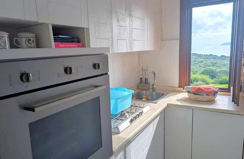 Spiaggia Bianca House | Holiday Home in Golfo Aranci near Beaches