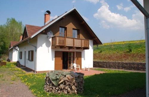 Rudnik u Vrchlabi House | Convenient Holiday Home in the Giant Mountains for All Seasons