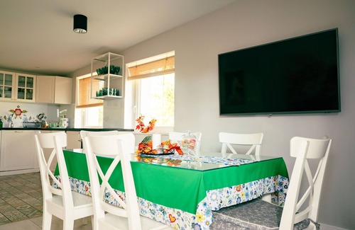 Koscierzyna House | Ideal Holiday Home in Czestkowo with Spa and Hot Tub