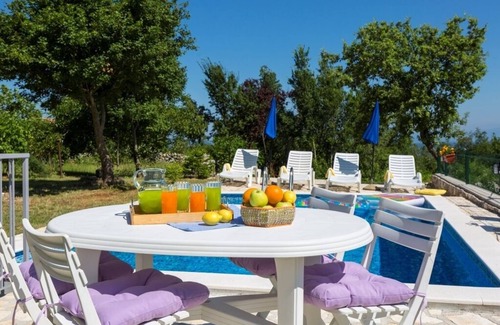 Bartici House | Idyllic Holiday Home in Labin with Private Pool & WIFI