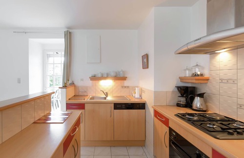 Lanrelas House | Inviting Villa with Pool and Ocean Views in Moriani-Plage