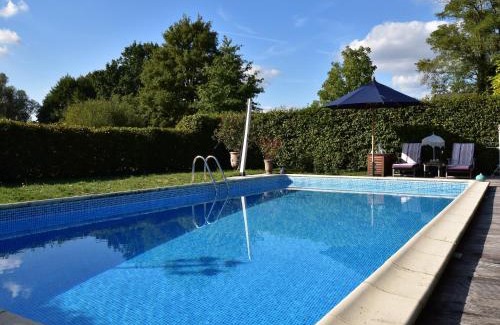 Le Chatelet House | Stylish Holiday Home with Private Pool & High Ratings