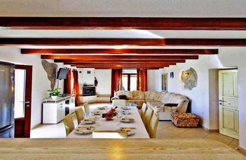 Lupoglav House | Cozy Holiday Home in Lupoglav with Inviting Pool Access