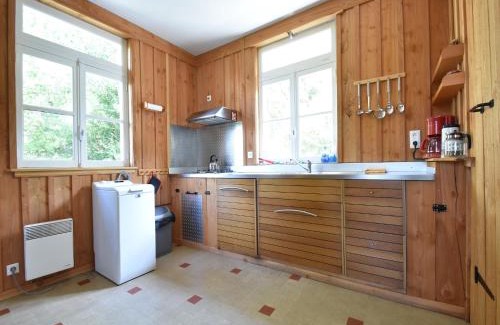 Cuzy House | Inviting Cuzy Holiday Home with Pool for Family Getaways
