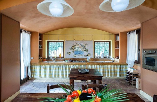 Marsala Villa | Relaxing Getaway at Belvilla by OYO Villa Arangea Otto
