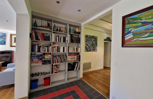Kerfany-les-Pins House | Inviting Holiday Home in Moëlan sur Mer - 4-Star Stay