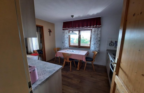 Neureichenau House | Scenic Escape: Pet-Friendly Holiday Home in Neureichenau