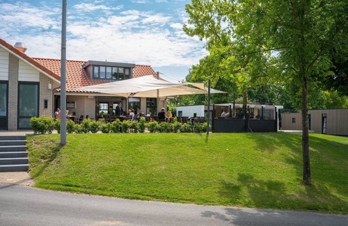 Maurik House | Welcoming Holiday Home Near the Lower Rhine with Amenities