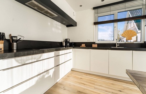 De Koog House | Inviting Holiday Home in De Koog Texel with Ocean View
