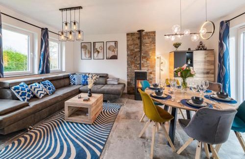 Somme-Leuze House | Modern Holiday Home in Noiseux with Pet-Friendly Garden