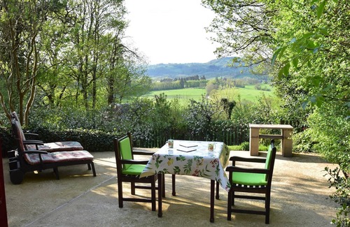 Onlay House | Cozy Holiday Home with Terrace in Onlay for Your Getaway