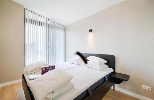 Leiderdorp House | Holiday Home in Oud Ade near Kaag Lakes