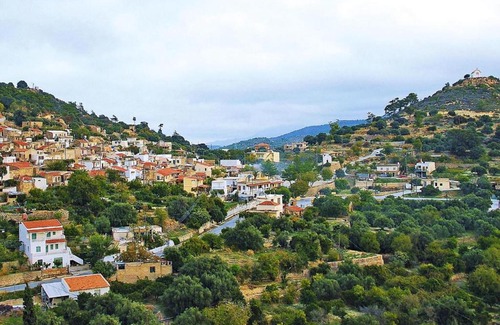 Prina House | Cozy Holiday Home in Prina with Pool near Agios Nikolaos
