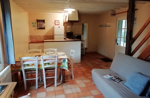 Quend House | Serene Holiday Home Near Quend with Pool & Pet Friendly