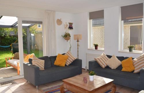 Wemeldinge House | Holiday Home in Quiet Park for Families