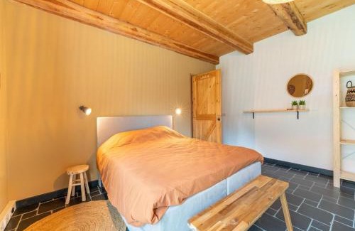 IJhorst House | Inviting Monumental Holiday Home in IJhorst - 4 Stars