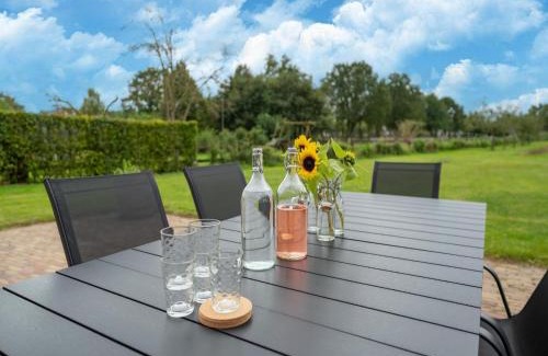 IJhorst House | Inviting Monumental Holiday Home in IJhorst - 4 Stars