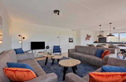 Scherpenisse House | Inviting Holiday Home in Scherpenisse with Ocean View