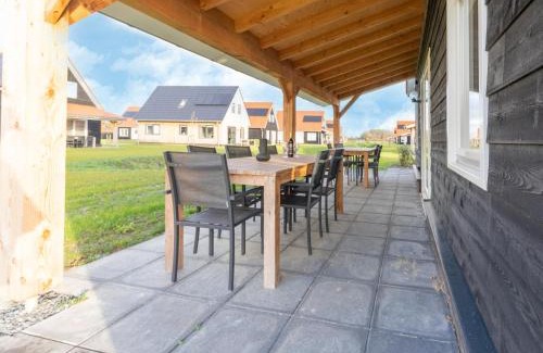 Scherpenisse House | holiday home in Scherpenisse with sauna, cleaning included