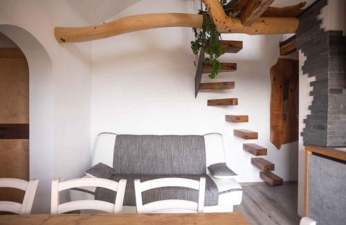 Ivancna Gorica House | Cozy Holiday Home in Sentvid pri Sticni, Pet & Child Friendly