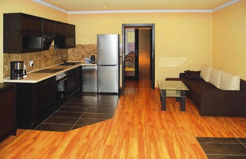 gmina Sianow House | Inviting Terraced House with Pool & Spa in Sieciemin