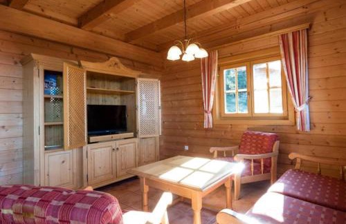 Frantschach-Sankt Gertraud House | Cozy Holiday Home in Lavanttal with Balcony & Pet-Friendly