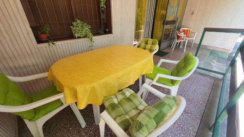 Szantod House | Family-Friendly Getaway in Szantod/Balaton - Top Rated 9/10
