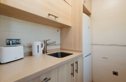 Marbella Apartment | Prime Holiday Home Near Golden Mile & Puerto Banus