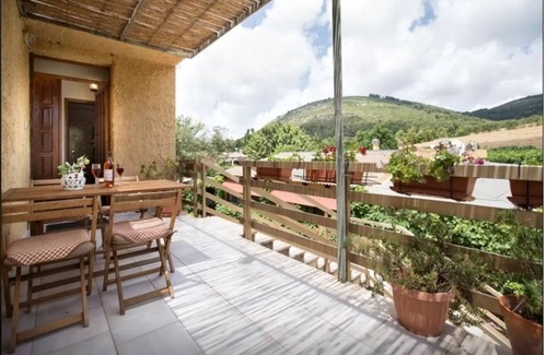Alghero House | Idyllic Holiday Home with Ocean View and Beautiful Garden
