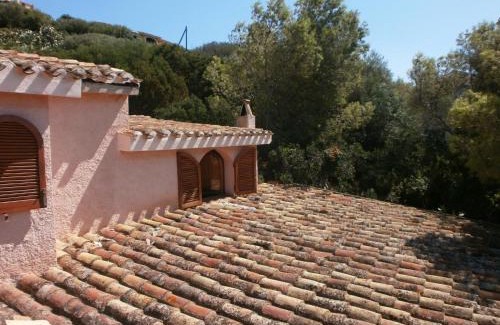 Torre delle Stelle Villa | Relaxing Holiday Home in Torre Delle Stelle, Cagliari