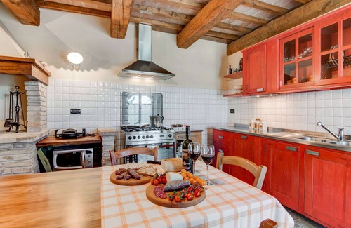 Urbania House | Pet-Friendly Retreat at Belvilla by OYO Sant'Angiolino