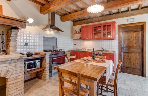 Urbania House | Pet-Friendly Retreat at Belvilla by OYO Sant'Angiolino