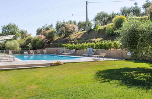 Volterra House | Relax at Belvilla by OYO Ulivo: Pool & Breakfast Included