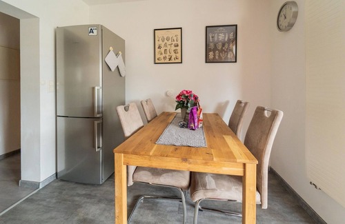 Zella-Mehlis Apartment | Holiday Home in Zella-Mehlis near Rennsteig