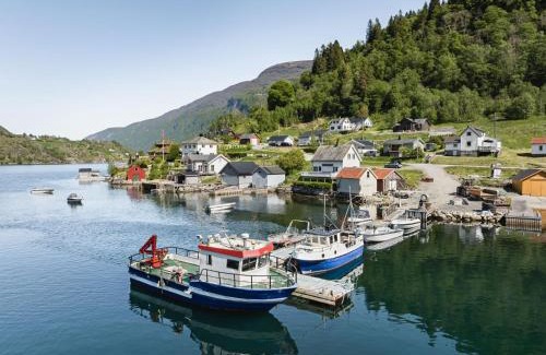 Vik House | Indresfjord Holiday Home - Family & Pet Friendly Retreat