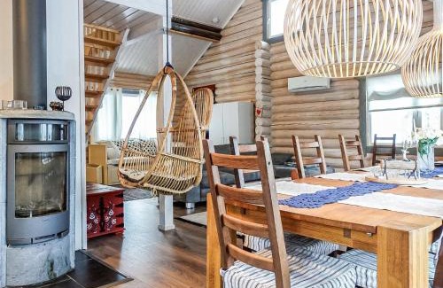 Salla House | Family-Friendly Retreat at Holiday Home Isopyhänmaa