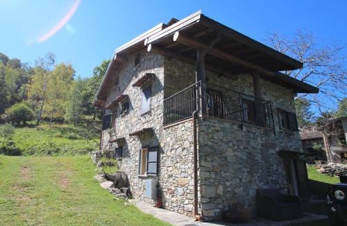San Michele House | Cozy Holiday Home Alpe with Pet-Friendly Amenities