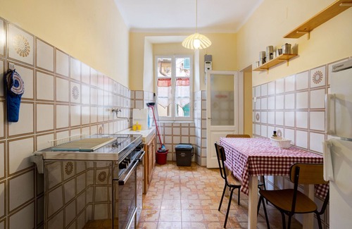 Castelnuovo Magra House | Top-Rated Casa Di Luciana: Balcony, Wi-Fi & Spa Amenities