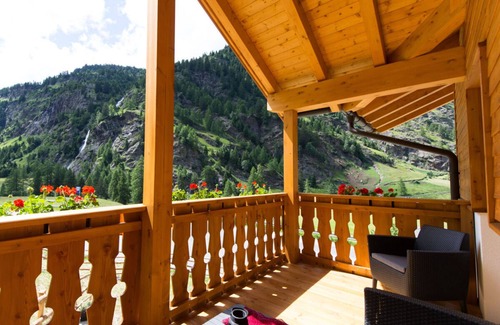 Moso in Passiria Apartment | Discover Holiday Home Hütterwirtshof with Family-Friendly Perks