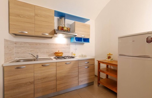 Presicce House | Modern Holiday Home 'Corte Antica 5' with Wi-Fi & Spa