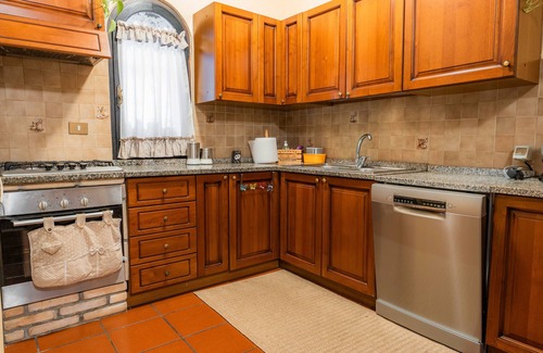Quartu Sant'Elena House | Holiday Home 'Stella' with Private Terrace, Private Garden and Wi-Fi