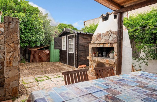 Quartu Sant'Elena House | Holiday Home 'Stella' with Private Terrace, Private Garden and Wi-Fi