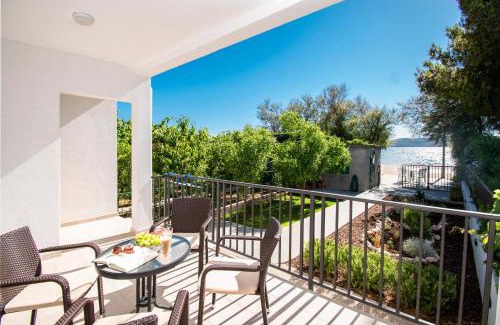 Brodarica Apartment | Child-Friendly Holiday Home Ivana - Guest Rated 9.8/10