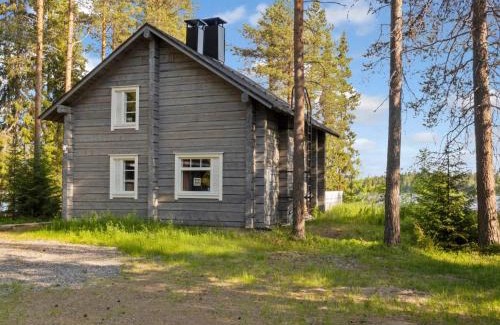 Sonka House | Relaxing Holiday Home Joulupukin mökki with Hot Tub