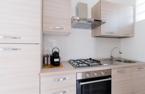 Santa Maria al Bagno House | Holiday Home 'Julia' with Private Terrace and Air Conditioning