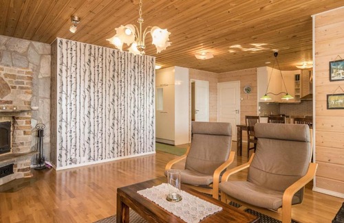 Tuusniemi House | Elegant Holiday Home Kärkiniemi with Hot Tub Access